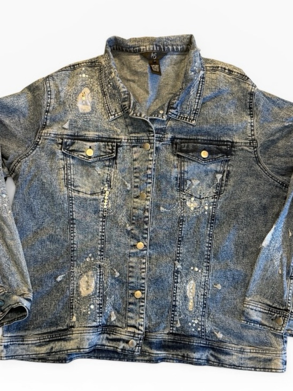 ios Embellished Distressed Denim Jacket